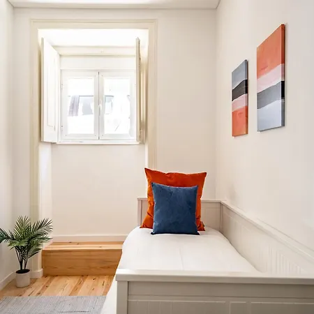 Akicity Penha Peace * Lisbon